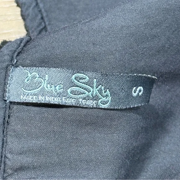 Blue Sky Crochet Trim Tank Top Small Boho Festival Sleeveless Blouse Lace Artsy - Picture 12 of 13